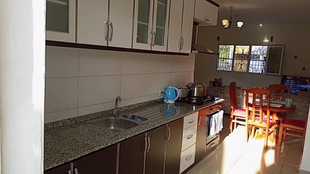 Residence Rosalie Yaoundé Zimmer foto