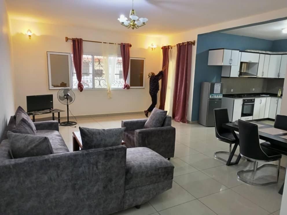 Residence Rosalie Yaoundé Zimmer foto