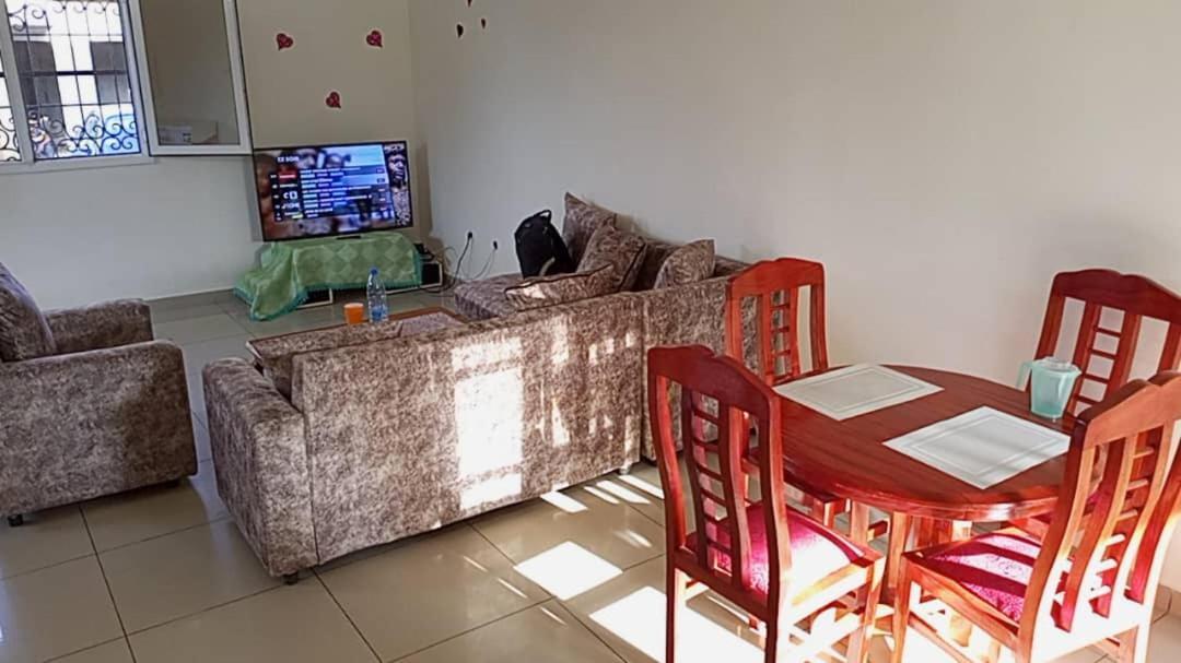 Residence Rosalie Yaoundé Zimmer foto